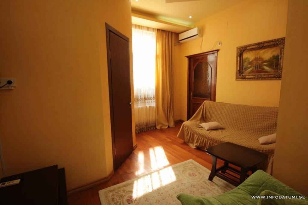 Hotel Black Sea House Batumi Exterior foto